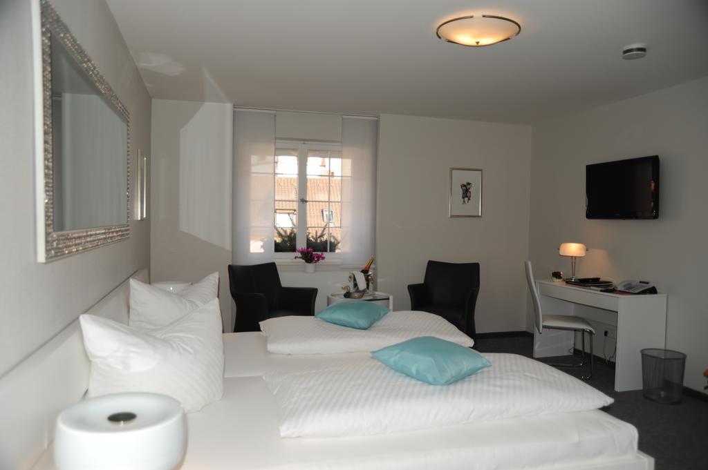 Hotel Adler - Weil Am Rhein Eksteriør billede