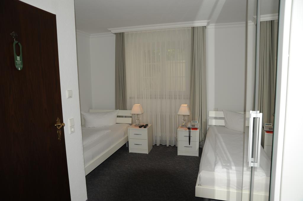 Hotel Adler - Weil Am Rhein Eksteriør billede
